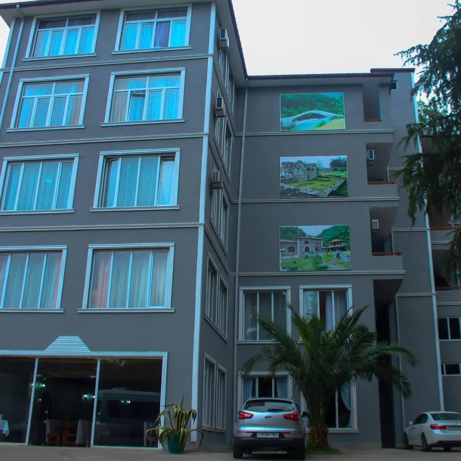 Hotel Nine Brothers Makhinjauri Esterno foto