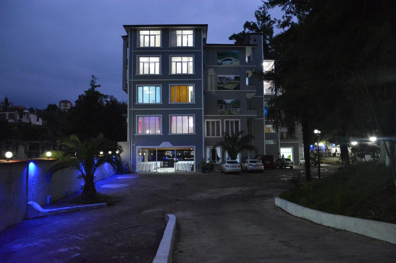 Hotel Nine Brothers Makhinjauri Esterno foto