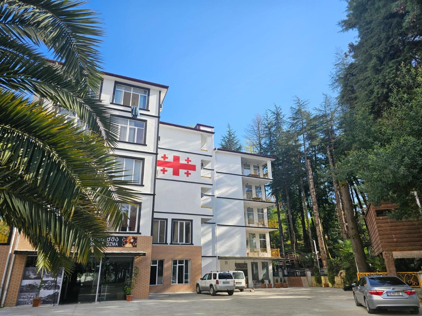 Hotel Nine Brothers Makhinjauri Esterno foto