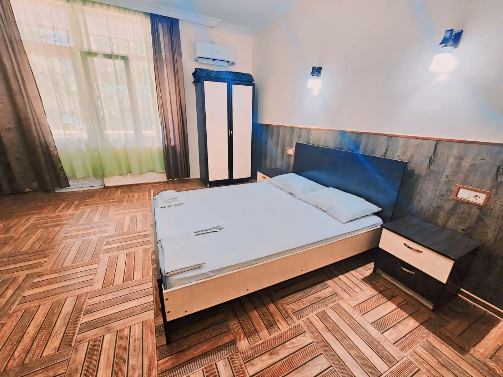 Hotel Nine Brothers Makhinjauri Esterno foto